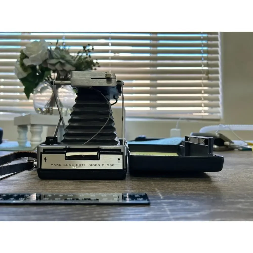 Polaroid 250 land
